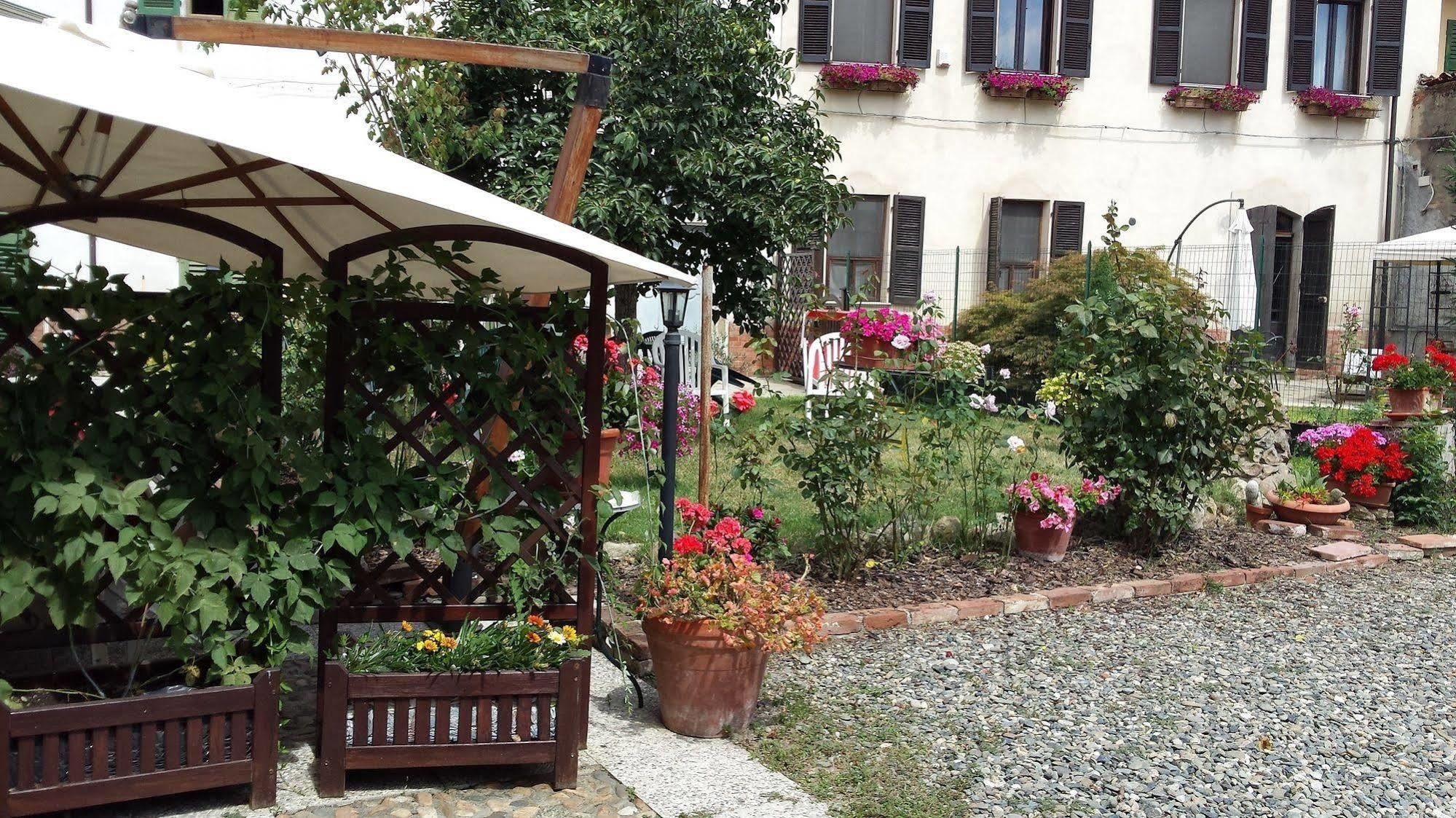 La Chicca B&B カッシーネ エクステリア 写真
